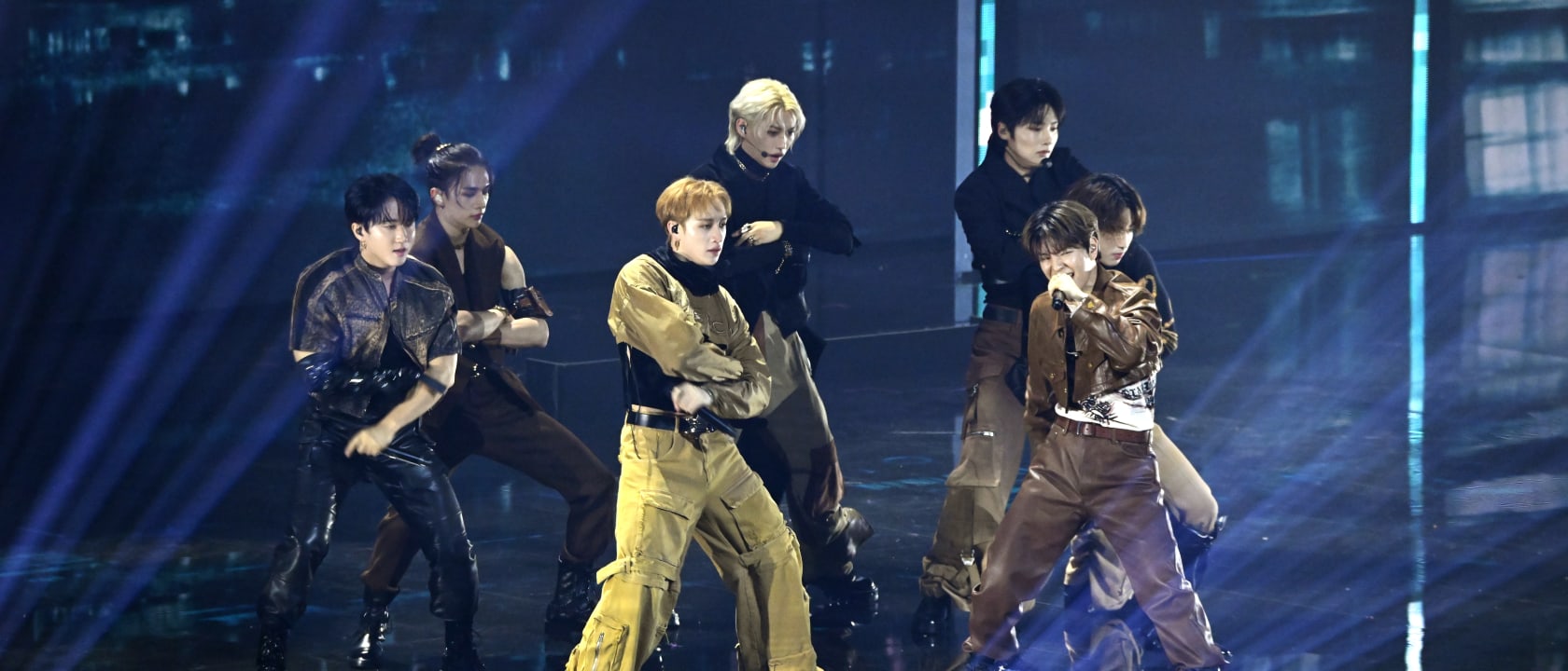 Stray Kids