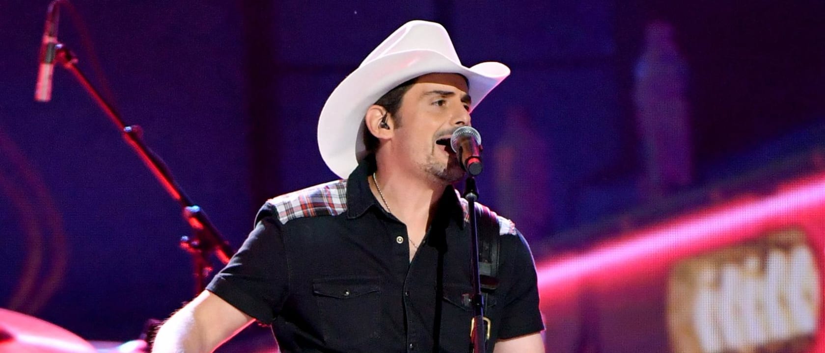 Brad Paisley Parking