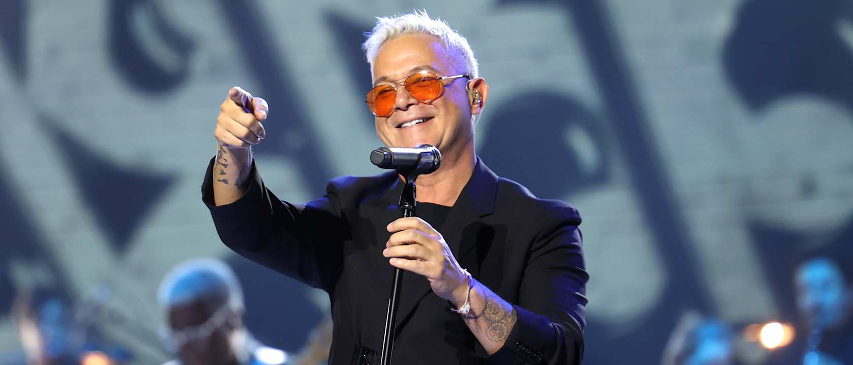 Alejandro Sanz Parking