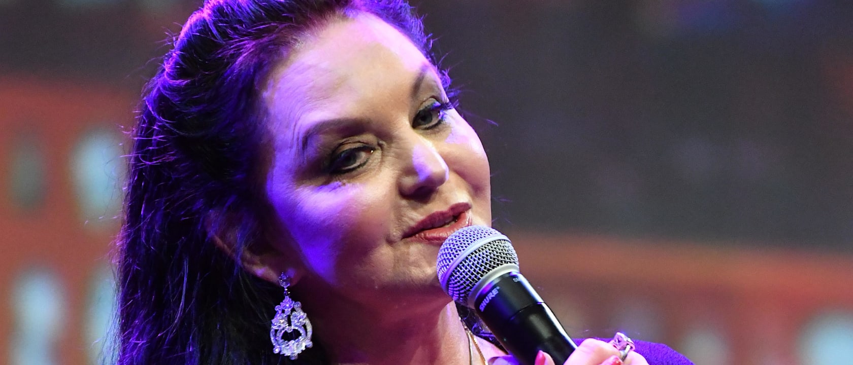 Crystal Gayle