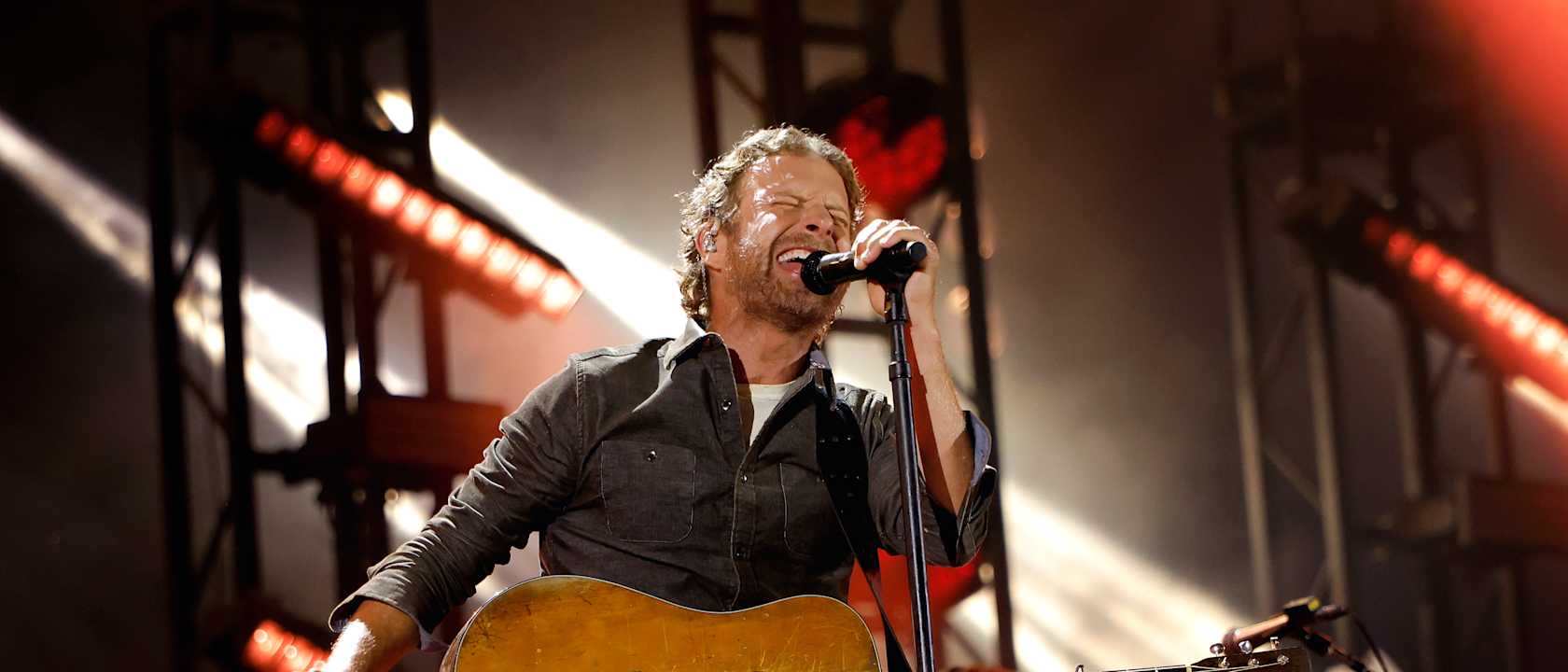 Dierks Bentley Parking