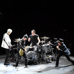V-U2 An Immersive Concert Film