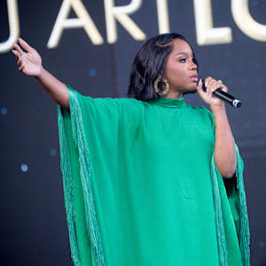 Sarah Jakes Roberts Image