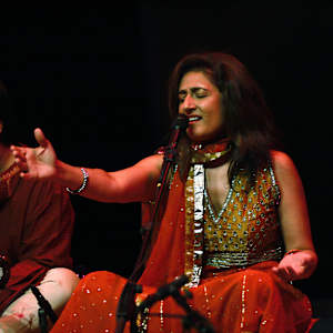 Kiran Ahluwalia Image