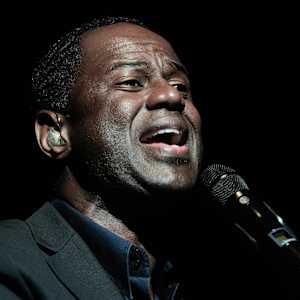 Brian McKnight Image