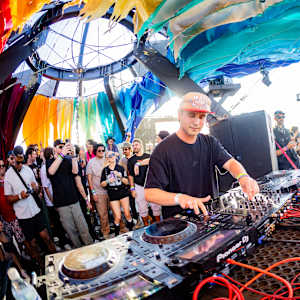 Tape B Parking Image