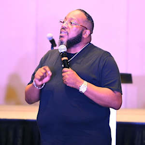 Marvin Sapp Image