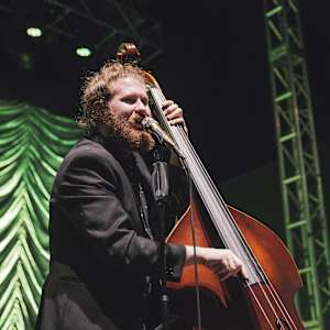 Casey Abrams Image