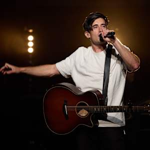 Phil Wickham Image