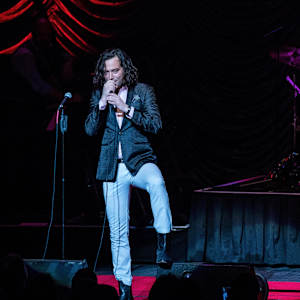Constantine Maroulis Image