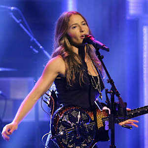 Caroline Jones Image