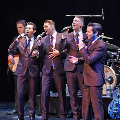 Under The Streetlamp