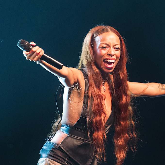 Ravyn Lenae Parking