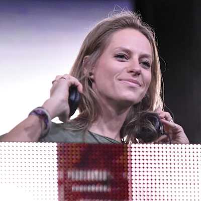 Nora En Pure