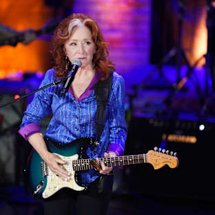 Bonnie Raitt Image