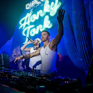 The Chainsmokers Image