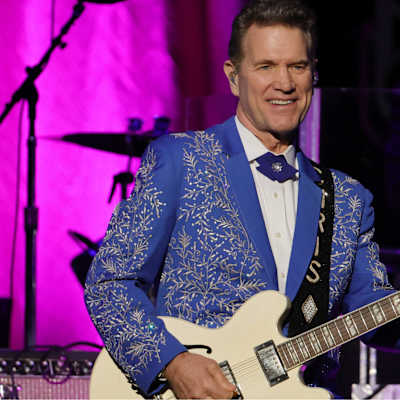 Chris Isaak