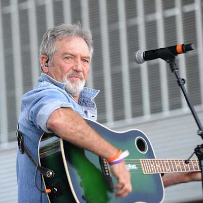 Larry Gatlin